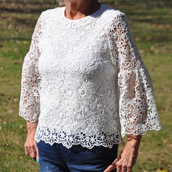 Zara Tops - FINAL PRICE Gorgeous Zara White Lace Top